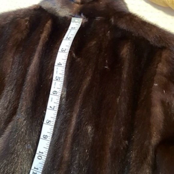 Beautiful fur coat - Picture 5 of 14